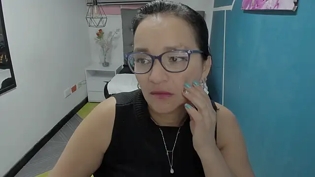 MarilynMiilf  online show from December 6, 2024, 1:51 am