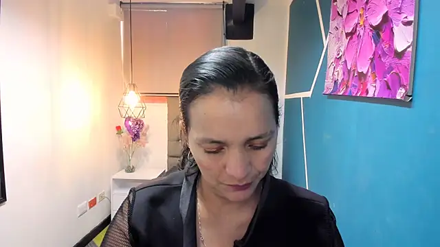 MarilynMiilf  online show from December 18, 2024, 7:41 pm