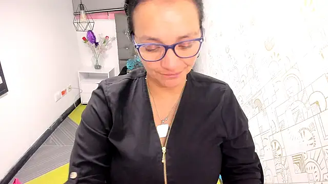 MarilynMiilf  online show from December 29, 2024, 5:10 am