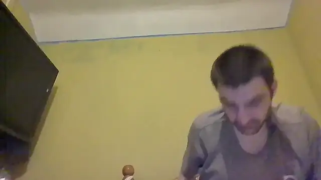 ThatGuyNextDoor1992 online show from February 18, 2025, 10:36 pm