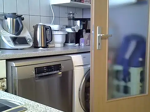 dragon77chelsi online show from December 1, 2025, 8:30 am