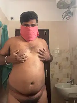 Snapshot of godmail100 chatting on January 13, 2025, 3:12 am godmail100 online show from January 13, 2025, 3:12 am