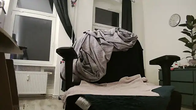 Snapshot of chubbysmallcock@xh chatting on March 28, 2026, 8:30 pm chubbysmallcockxh online show from March 28, 2026, 8:30 pm