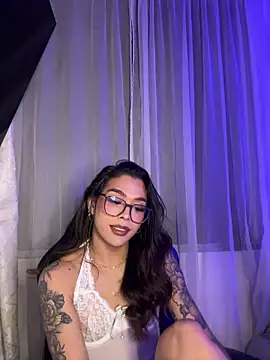 Samantha Bernardo online show from March 29, 2026, 3:50 am