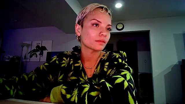 Snapshot of forbidden_lust2 chatting on October 11, 2025, 8:35 am forbidden lust2 online show from October 11, 2025, 8:35 am