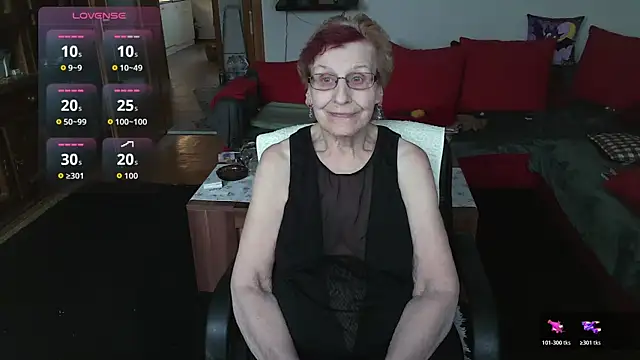 HeisseomaOriginal online show from February 18, 2026, 8:21 am