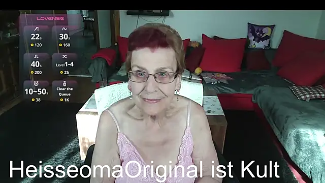 HeisseomaOriginal online show from June 8, 2026, 7:09 am