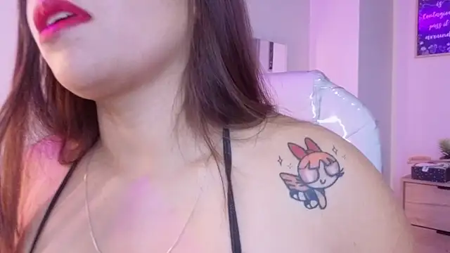 Snapshot of bluee_hazell chatting on February 18, 2026, 11:28 am bluee hazell online show from February 18, 2026, 11:28 am