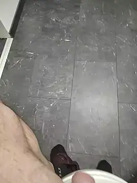 Snapshot of Andy7430 chatting on December 4, 2024, 1:31 pm Andy7430 online show from December 4, 2024, 1:31 pm