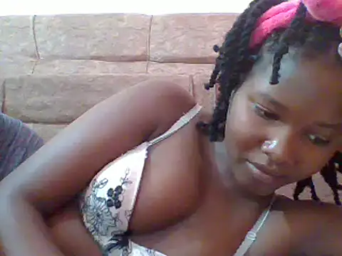 Snapshot of sexyjanett chatting on February 14, 2025, 11:10 am sexyjanett online show from February 14, 2025, 11:10 am