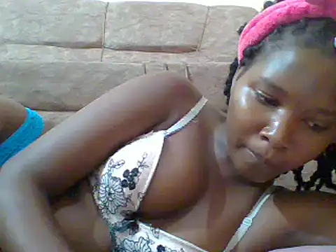 Snapshot of sexyjanett chatting on February 14, 2025, 5:14 pm sexyjanett online show from February 14, 2025, 5:14 pm