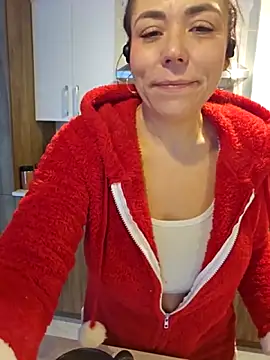 Ellie-L-Elizabeth online show from December 20, 2025, 5:20 pm