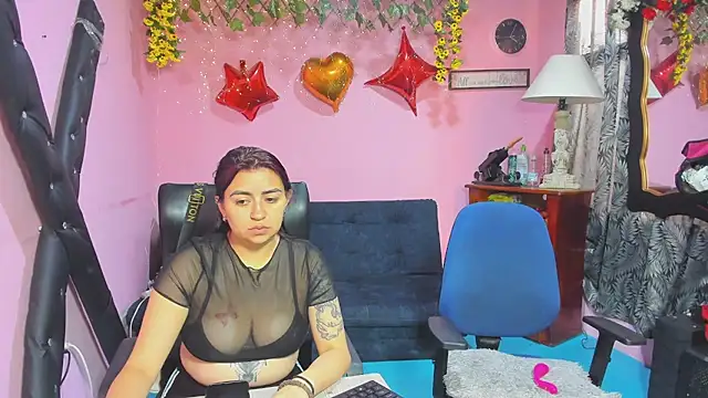 lesbiancuple online show from February 21, 2026, 11:55 am