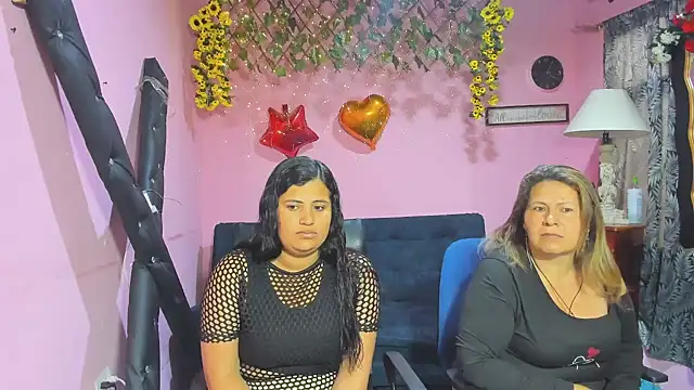 lesbiancuple online show from February 24, 2026, 12:25 pm