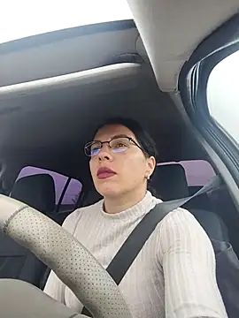 SquirtyMellissaLabia online show from October 27, 2025, 8:51 am