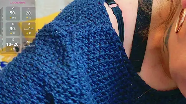 KarinaNoir online show from December 17, 2025, 5:13 am