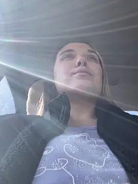 Sandra SW  online show from February 28, 2025, 8:53 am