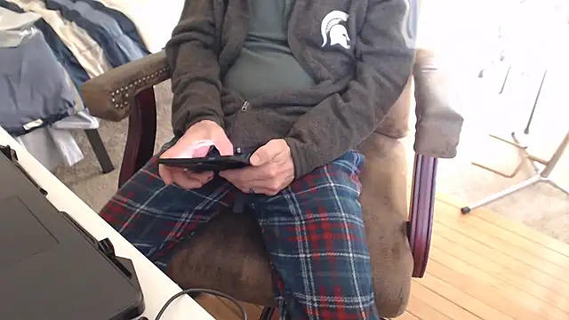 QueenDenizeAndTheCaptain online show from December 3, 2024, 3:22 pm