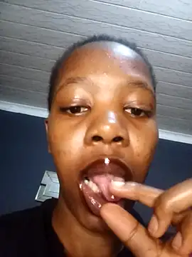 Snapshot of SheisBlacq chatting on November 7, 2025, 9:04 pm SheisBlacq online show from November 7, 2025, 9:04 pm