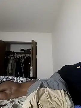 yellowwetfox online show from January 26, 2025, 5:02 am