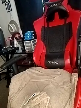 yellowwetfox online show from February 16, 2025, 8:43 am