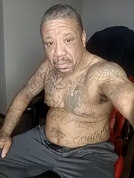 yellowwetfox online show from February 9, 2026, 3:05 pm