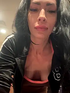 annablisss online show from October 7, 2025, 6:10 am