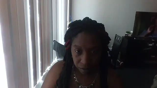 markquanna online show from September 10, 2025, 9:48 pm