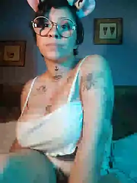 Snapshot of Lilmuh_ chatting on December 10, 2024, 11:40 pm Lilmuh online show from December 10, 2024, 11:40 pm