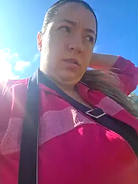 Snapshot of isabella_rossse chatting on March 17, 2026, 11:02 am isabella rossse online show from March 17, 2026, 11:02 am