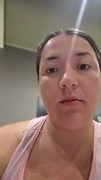 Snapshot of isabella_rossse chatting on April 10, 2026, 5:56 am isabella rossse online show from April 10, 2026, 5:56 am