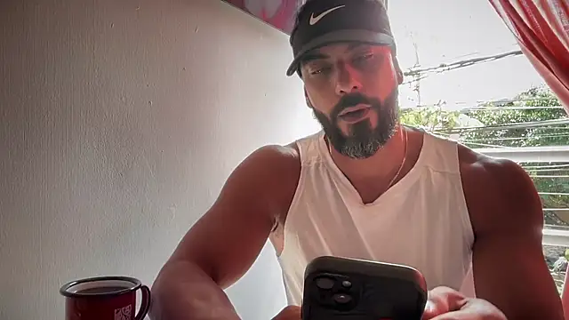 romeolovedark online show from November 30, 2025, 4:44 pm