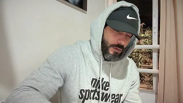 romeolovedark online show from January 6, 2026, 5:33 am