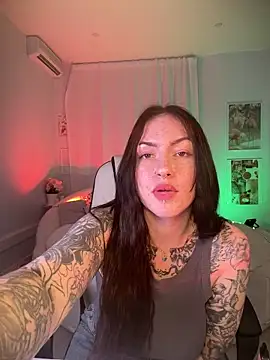 Snapshot of IvyHoney chatting on March 17, 2025, 6:40 am IvyHoney online show from March 17, 2025, 6:40 am
