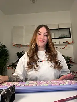 Snapshot of IvyHoney chatting on October 16, 2025, 8:04 am IvyHoney online show from October 16, 2025, 8:04 am