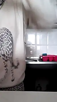 Moi Lina online show from January 26, 2025, 1:58 pm