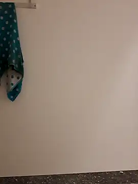 Moi Lina online show from September 15, 2025, 11:43 am