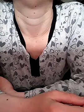 Moi Lina online show from October 10, 2025, 11:42 am