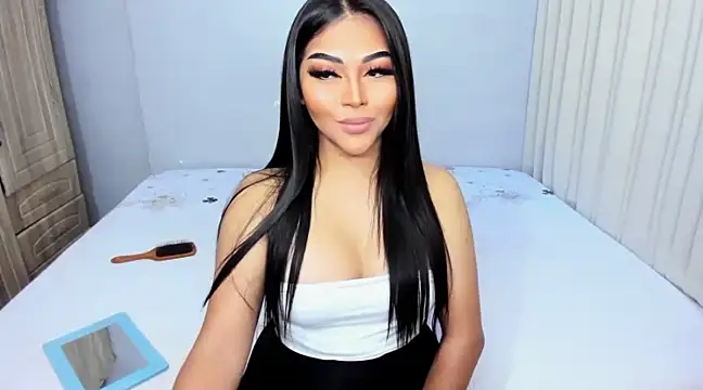 shantal r0mance online show from February 8, 2025, 1:54 am