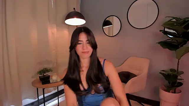 Snapshot of LiaPearce chatting on December 14, 2024, 3:36 pm LiaPearce online show from December 14, 2024, 3:36 pm