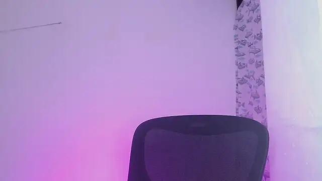 littlextreme online show from February 22, 2025, 2:39 am