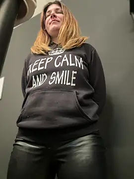 Snapshot of DaisyVibesss chatting on March 16, 2025, 10:00 am DaisyVibesss online show from March 16, 2025, 10:00 am