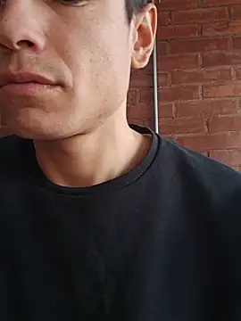 Unloko69 online show from May 14, 2026, 3:08 pm
