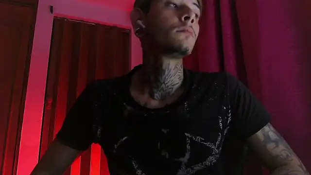 Snapshot of Allan_Keller chatting on November 8, 2025, 5:29 am Allan Keller online show from November 8, 2025, 5:29 am