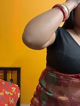 wow-wow-sexy online show from April 5, 2026, 6:05 pm