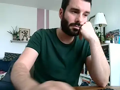 Snapshot of Simon-tem chatting on March 9, 2026, 12:42 pm Simon-tem online show from March 9, 2026, 12:42 pm