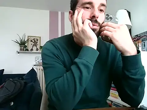 Snapshot of Simon-tem chatting on March 12, 2026, 1:28 pm Simon-tem online show from March 12, 2026, 1:28 pm