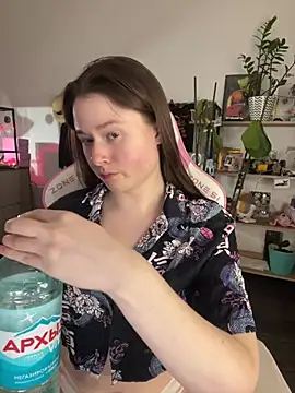 sweetest pie online show from April 14, 2026, 7:31 pm