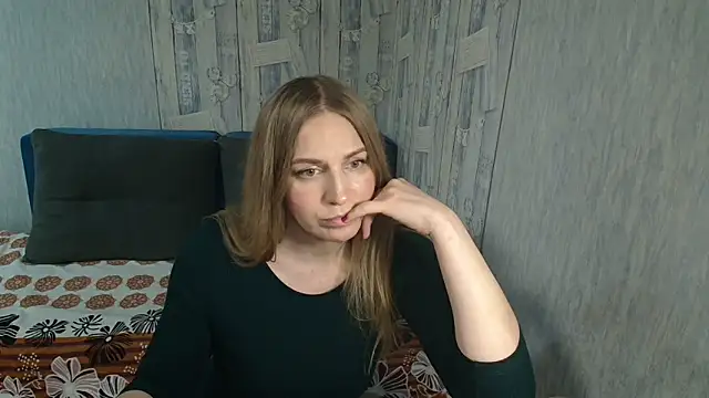 Pilly green  online show from November 8, 2025, 8:14 am