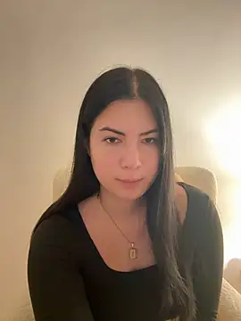 clairewntr online show from December 12, 2024, 12:48 am